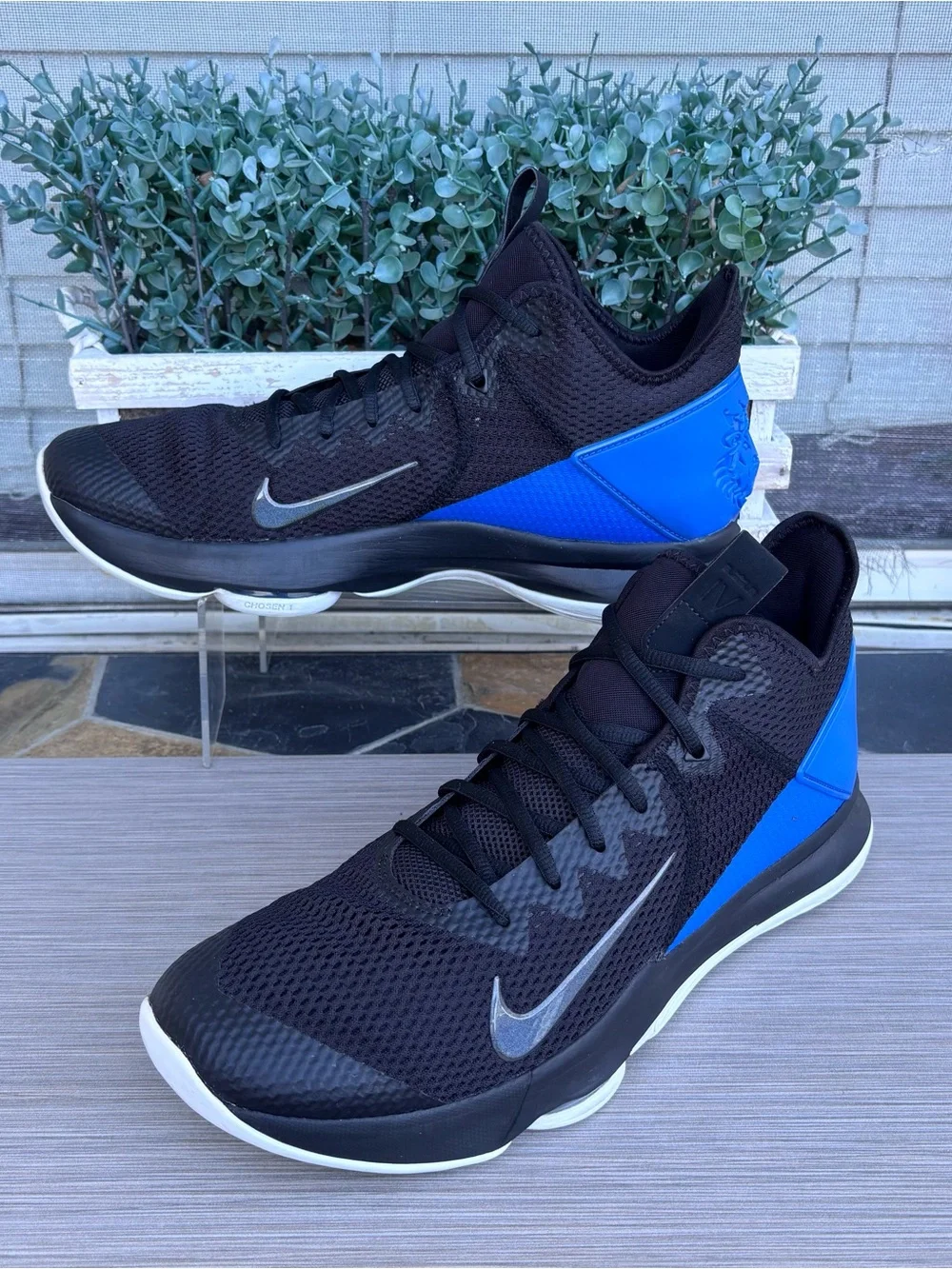 NIKE LeBron ‘Witness’ 4 Basketball Shoes